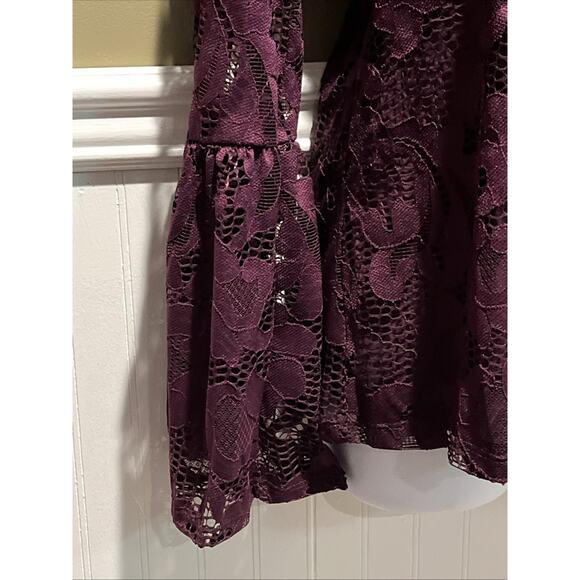 INC Women's Lace Top Sheer Bell Sleeve Purple Burgundy Size M Boho Romantic - Picture 2 of 10